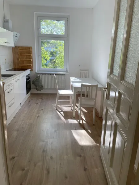 Helle WG-geeignete 3-Zimmer-Altbau-Wohnung in Köpenick — photo 1